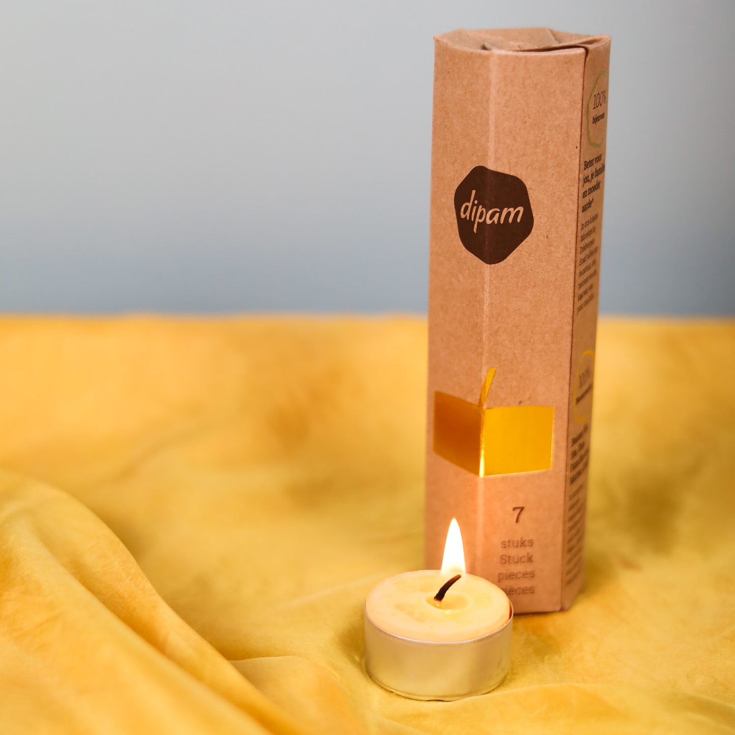 Bougies chauffe-plat en cire d'abeille Dipam dans des coupelles en aluminium