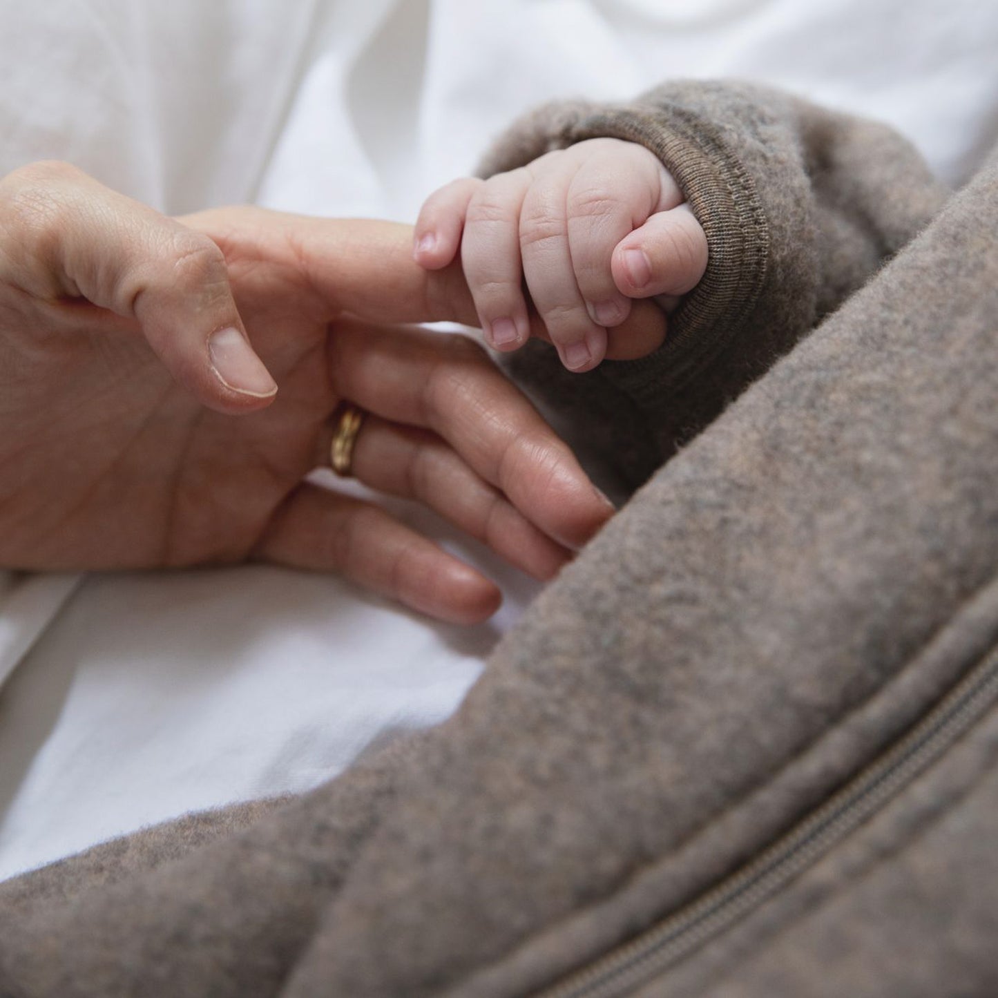 Salopette pour bébé/jeune enfant Engel avec boutons, polaire en laine : PRÉCOMMANDE