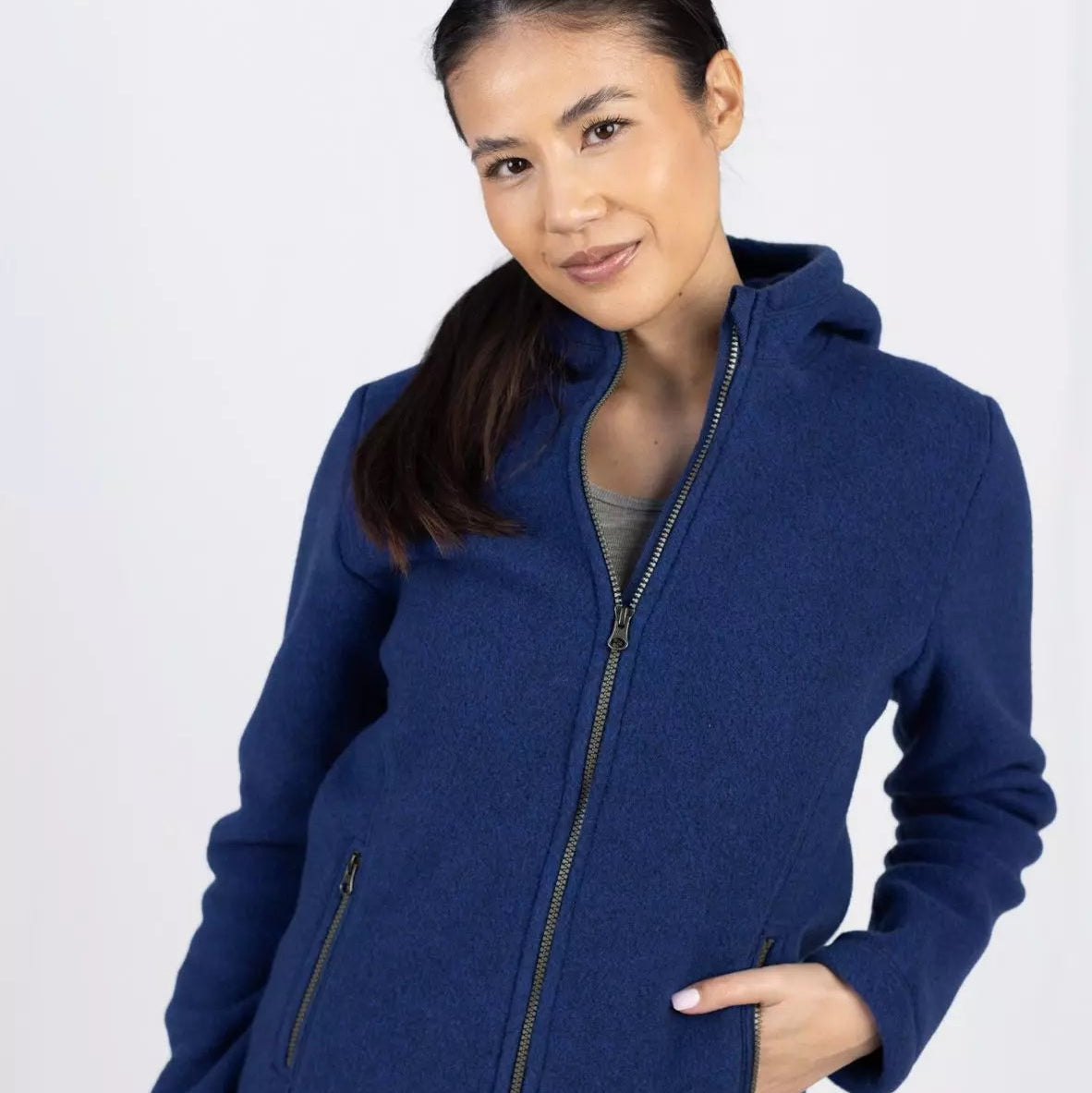Engel Women Fitted Jacket, Merino Wool Fleece: PRE-ORDER