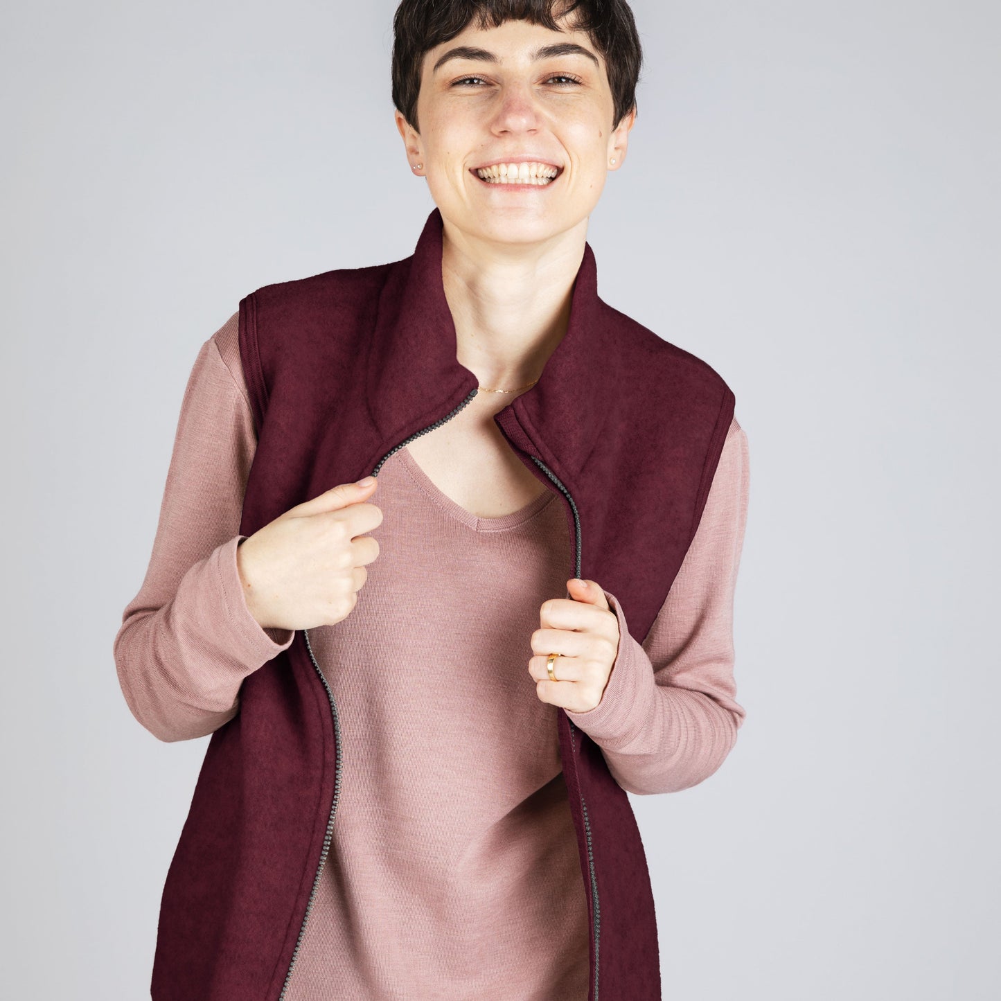 Engel Women's Fleece Relaxed Fit Vest: PRE-ORDERN ONLY