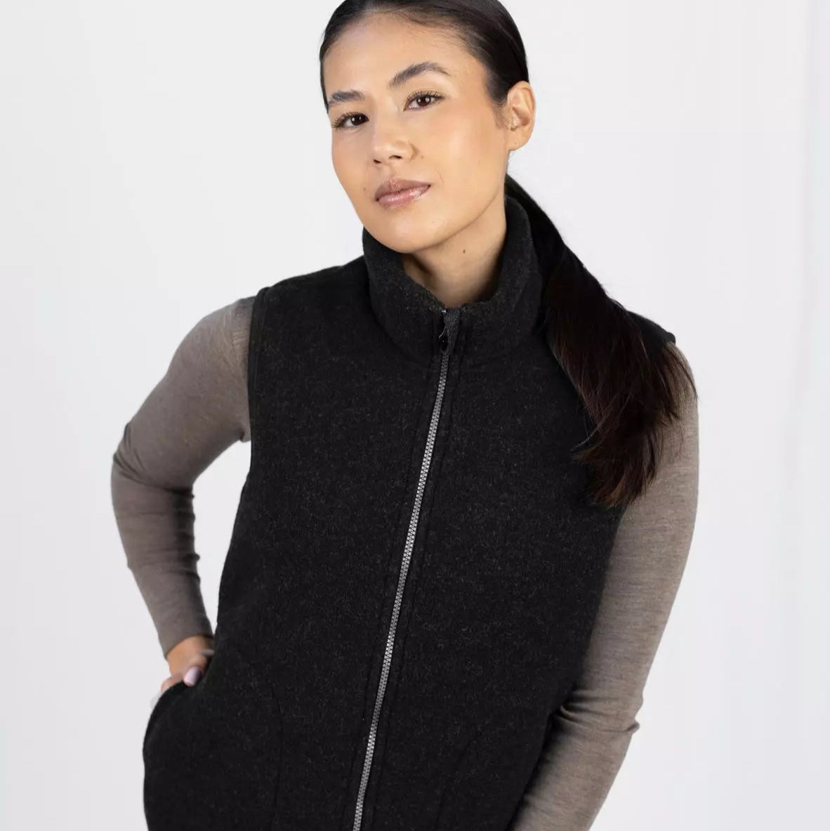 Engel Women's Fleece Relaxed Fit Vest: PRE-ORDERN ONLY