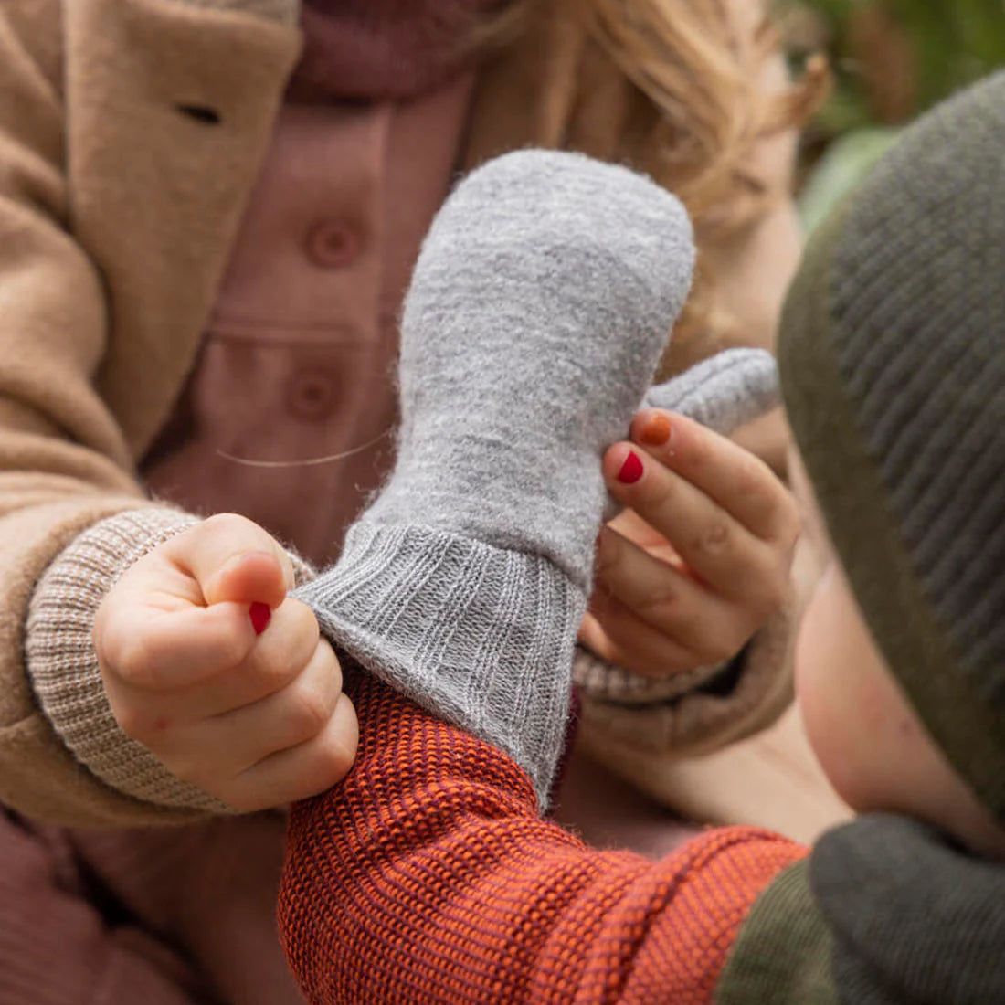 Disana Baby/Toddler Mittens, Boiled Wool:PRE-ORDER
