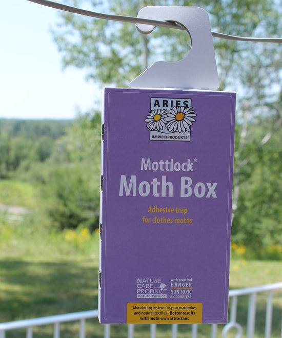 Aries Mottlock Moth Box - Adhesive Trap for Clothes Moths