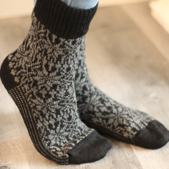 Hirsch Natur Unisex Norwegian Star Sock with Reinforced Sole, Merino Wool